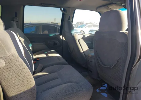 1999 Chevrolet Suburban 1500 Lt из США, поврежденный, VIN 3GNEC16R1XG252104